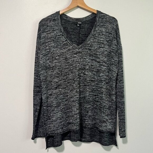 Wilfred Free Heathered Black Long Sleeve V-Neck Top - Size S - Picture 2 of 11